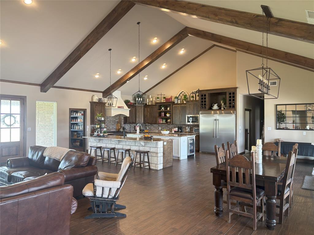 711 County Road 621 Road