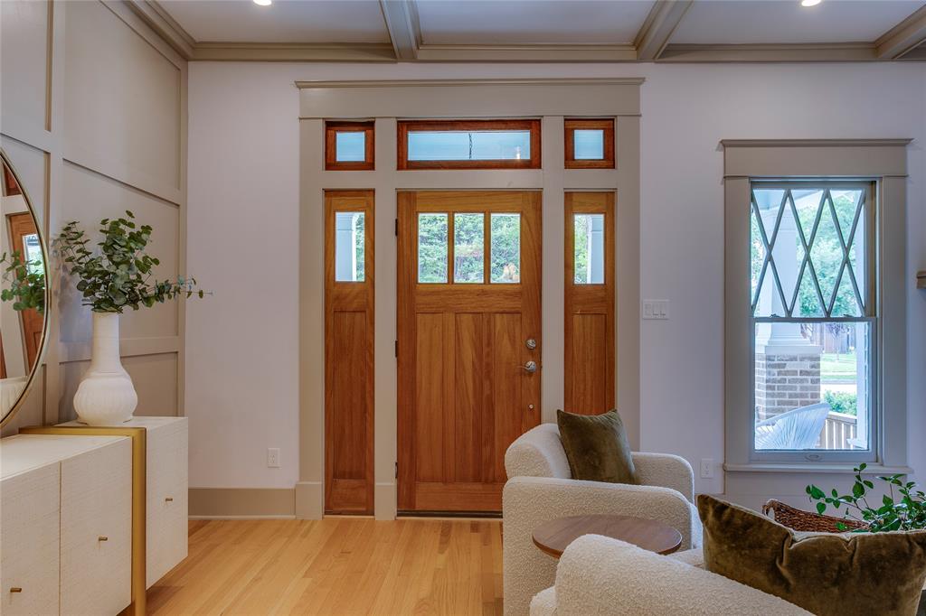 714 N Edgefield Avenue