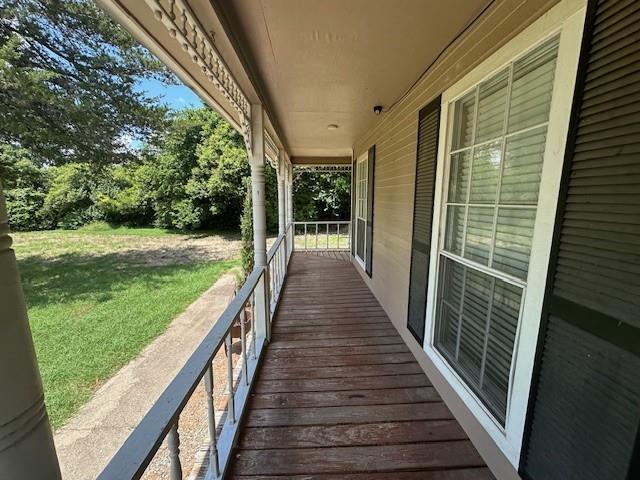 1586 Stainback Road