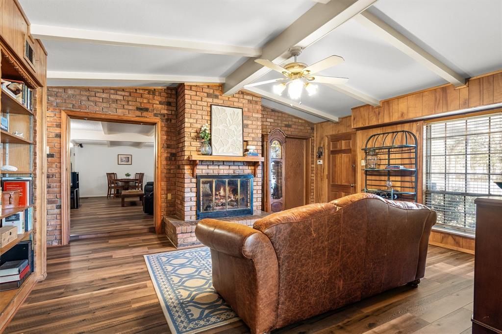 Lake Hlnds Rev - Residential