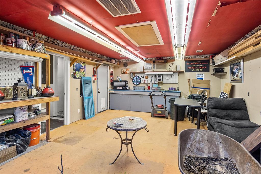 Lake Hlnds Rev - Residential