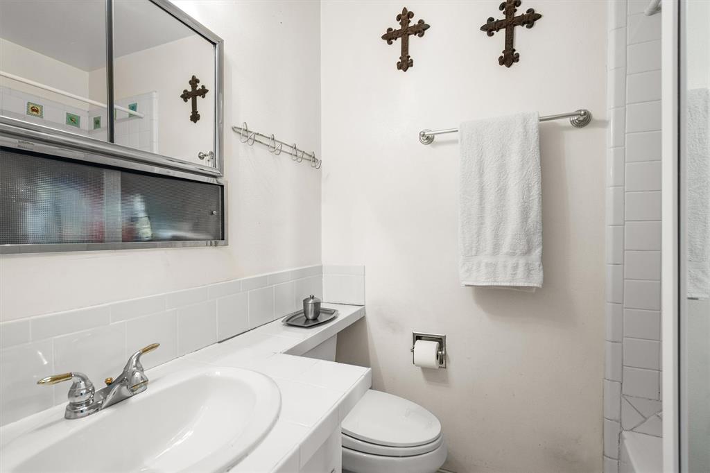 Lake Hlnds Rev - Residential