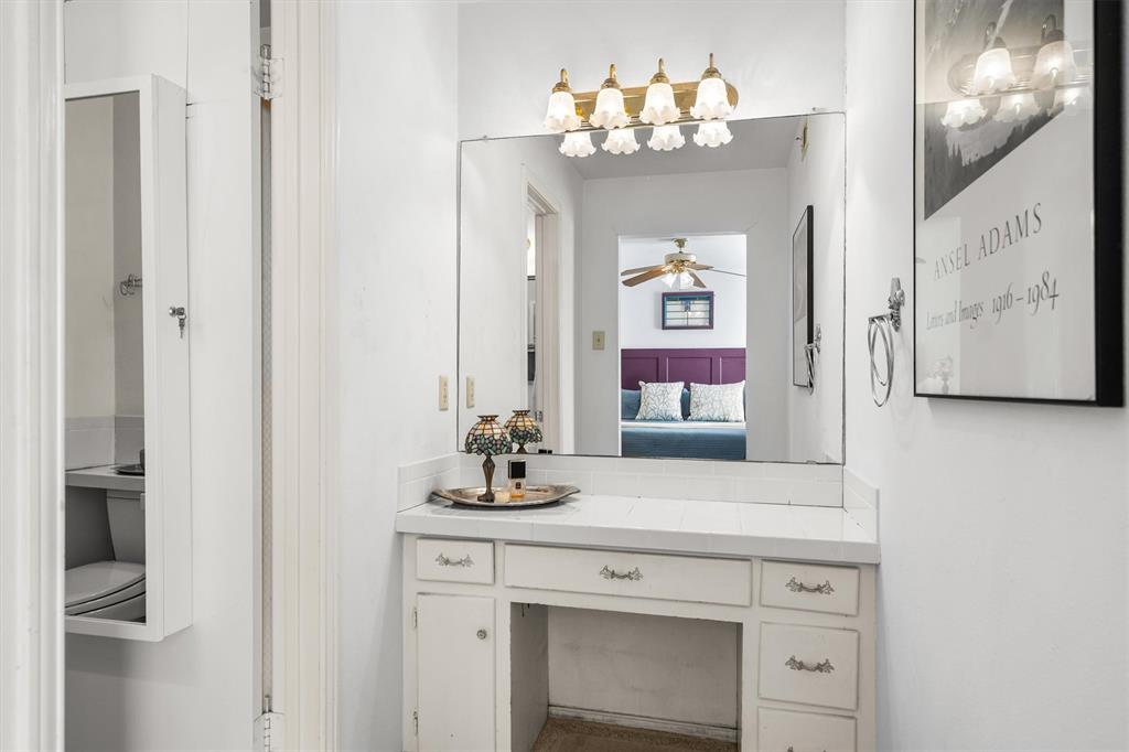 Lake Hlnds Rev - Residential