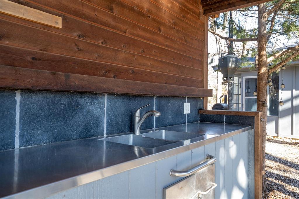 Lake Hlnds Rev - Residential