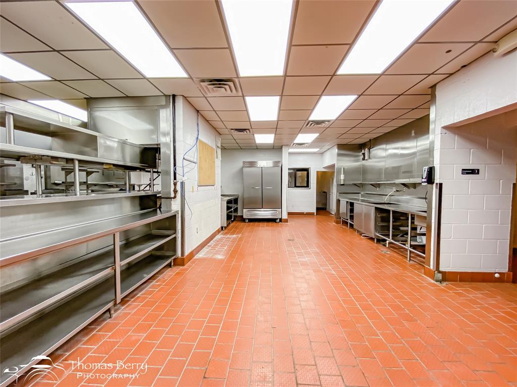 Rhodes Plaza - Commercial Sale