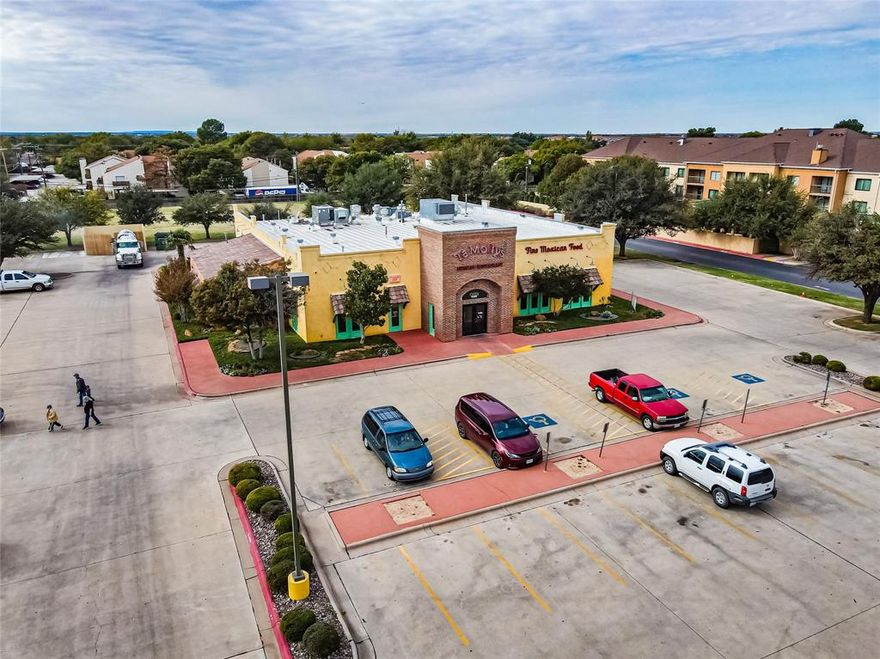 This expansive 8500 SF restaurant building is a canvas ready for your new bar and restaurant venture. Located on Abilene's vibrant Ridgemont Drive, benefit from a robust retail corridor with an impressive daily traffic count of 11,000+. Plus, with over 9,000 residents residing within just 1 mile of the property, you'll tap into a thriving local community.

Inside, tastefully designed dining area awaits, offering a strong foundation that only requires minor tweaks to suit your fresh concept. The potential is boundless, and the framework is in place for your success.

Parking is a breeze with 114 paved spots, ensuring seamless access for your customers. What's more, the property includes an additional 0.97 undeveloped acres zoned for General Commercial – an inviting opportunity for expansion.