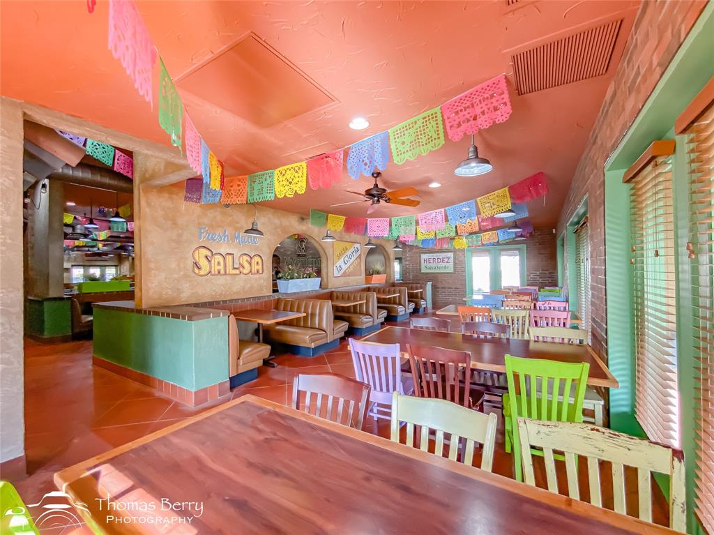 Rhodes Plaza - Commercial Sale