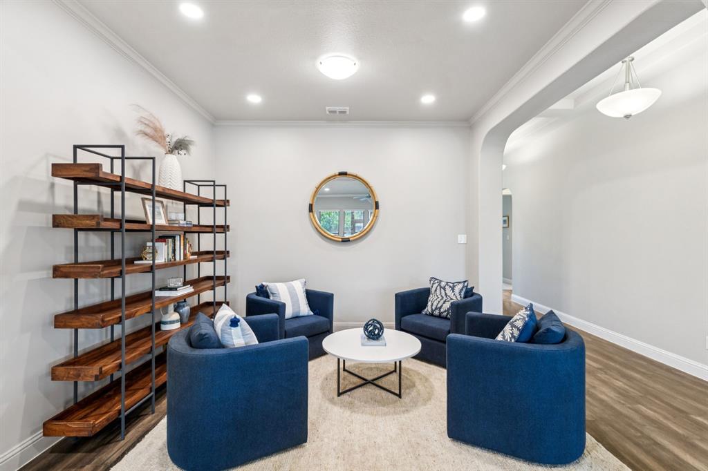 2908 Burgundy Trail