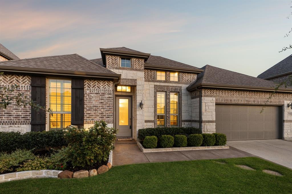 2908 Burgundy Trail