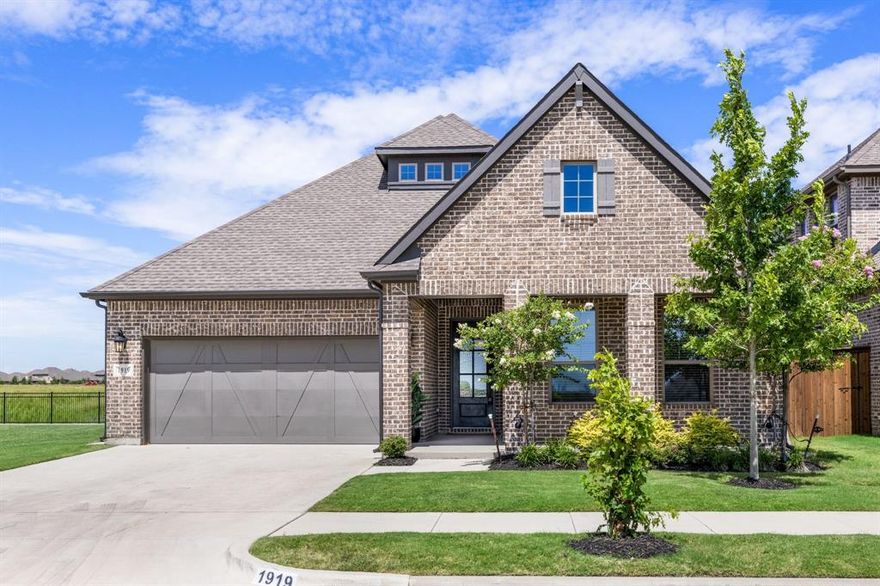 Almost new home with many Modern Features.  This 3 bedroom 2 bath with a study floor plan is located in the highly desirable master-planned community of South Pointe. This is a premium lot with a lot of privacy.   Inside, you'll find a thoughtfully designed open floor plan featuring a private study perfect for work from home, as well as a built-in desk in the main area. The beautiful kitchen, complete with an abundance of cabinetry and an oversized island also features many modern appliances and Granite Countertops. The primary suite is separated from the secondary bedrooms, offering a peaceful retreat with fresh new carpet, double vanities, a beautiful soaking tub, separate shower and a walk-in closet. Enjoy the large laundry room equipped with space to work. Step outside to a spacious back yard with covered patio. Perfect for entertaining friends and family.  The tall deck offers lots of privacy.

The excellent location is minutes from great shopping and restaurants.  Also features a 40 mile walking and jogging trails, 5 fishing ponds, soccer fields, volleyball courts, a 4500 square foot pool and spa, an amenity center, a city park and more!  Don't miss the opportunity to visit this home.