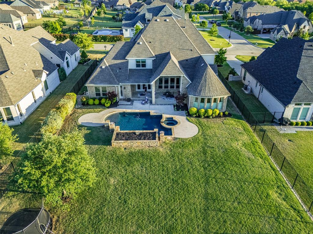 1307 Hicks Trail