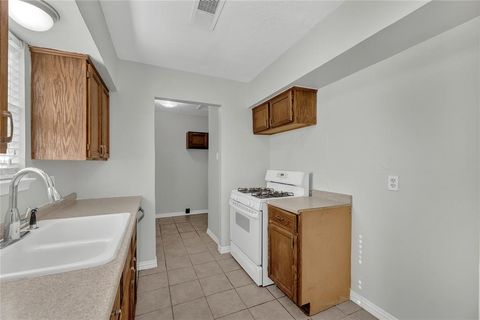 Tiny photo for 1325 E Park Drive, Mesquite, TX 75149 (MLS # 21108263)