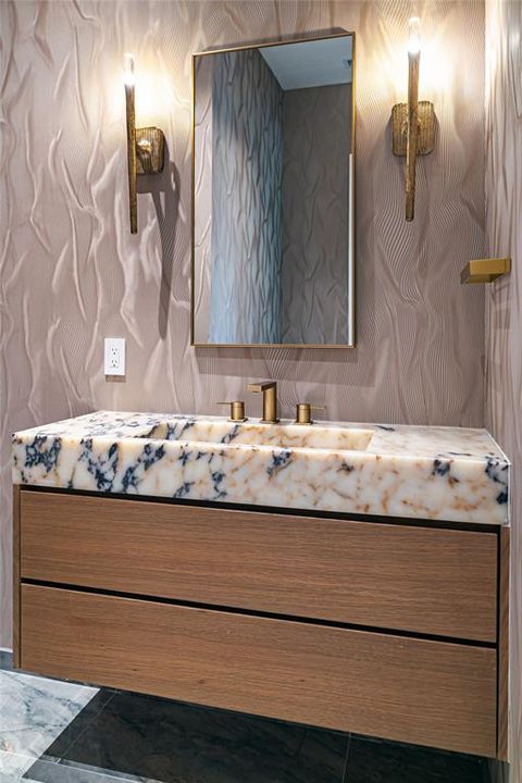 Tiny photo for 6411 Chevy Chase Avenue, Dallas, TX 75225 (MLS # 21050777)