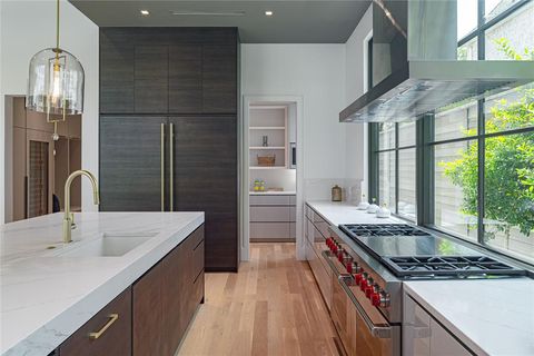 Tiny photo for 6411 Chevy Chase Avenue, Dallas, TX 75225 (MLS # 21050777)