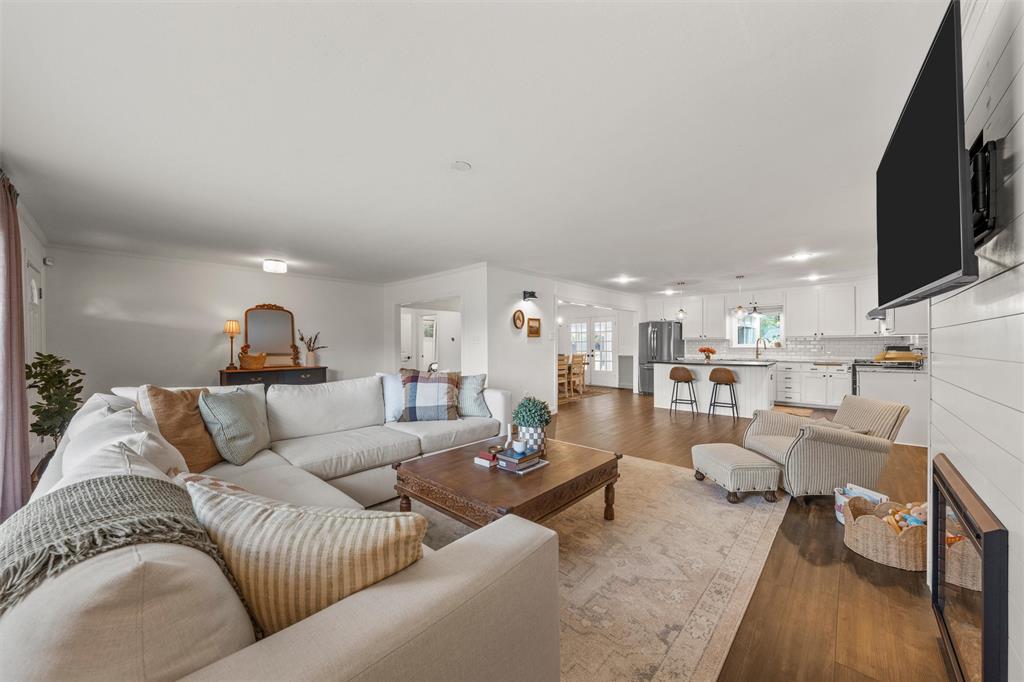 732 Arliss Drive
