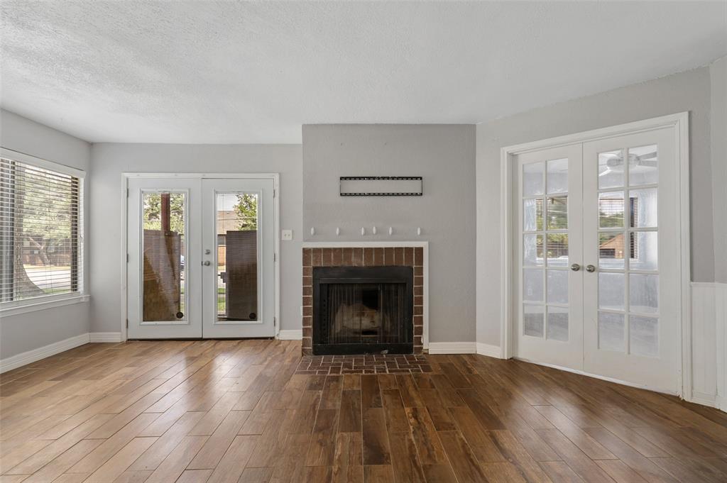 Arlington Oaks Condo - Residential