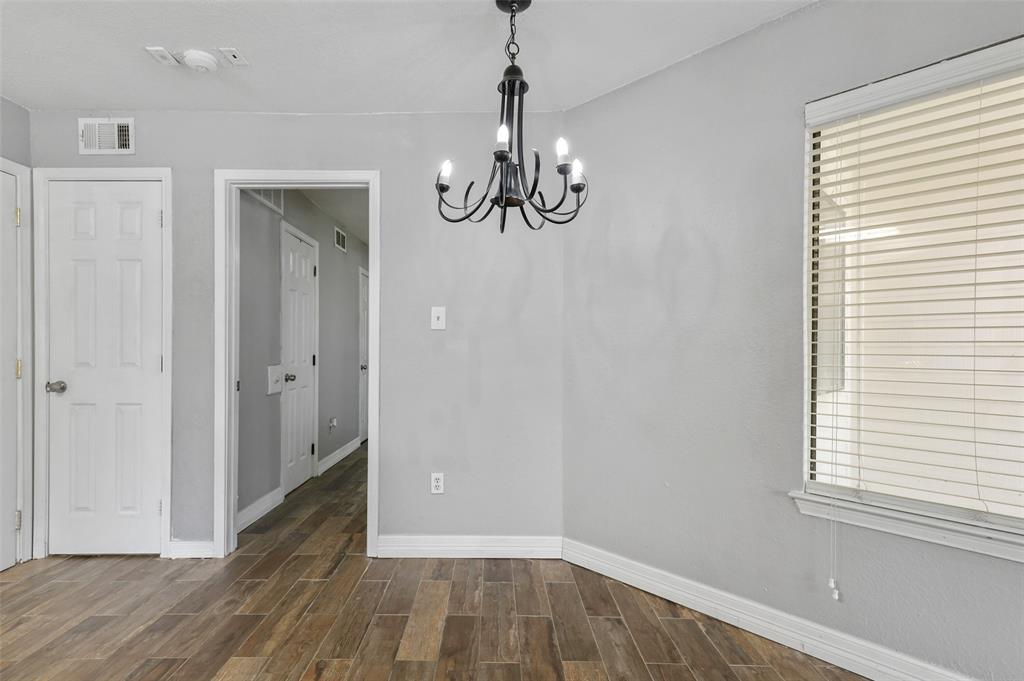 Arlington Oaks Condo - Residential