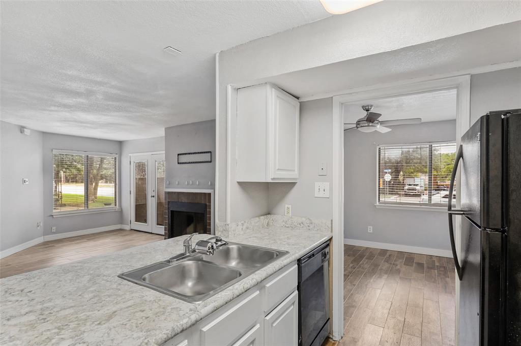 Arlington Oaks Condo - Residential