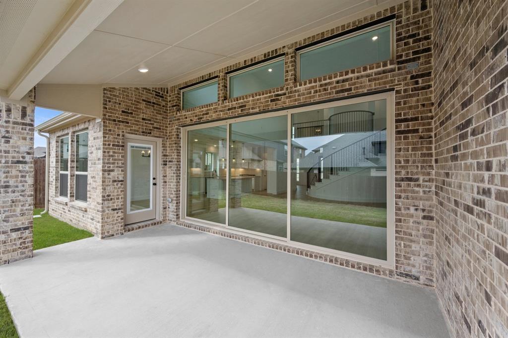 305 Lovett Lane