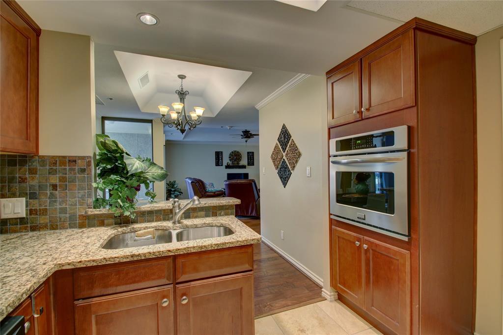 5909 Luther Lane 1102