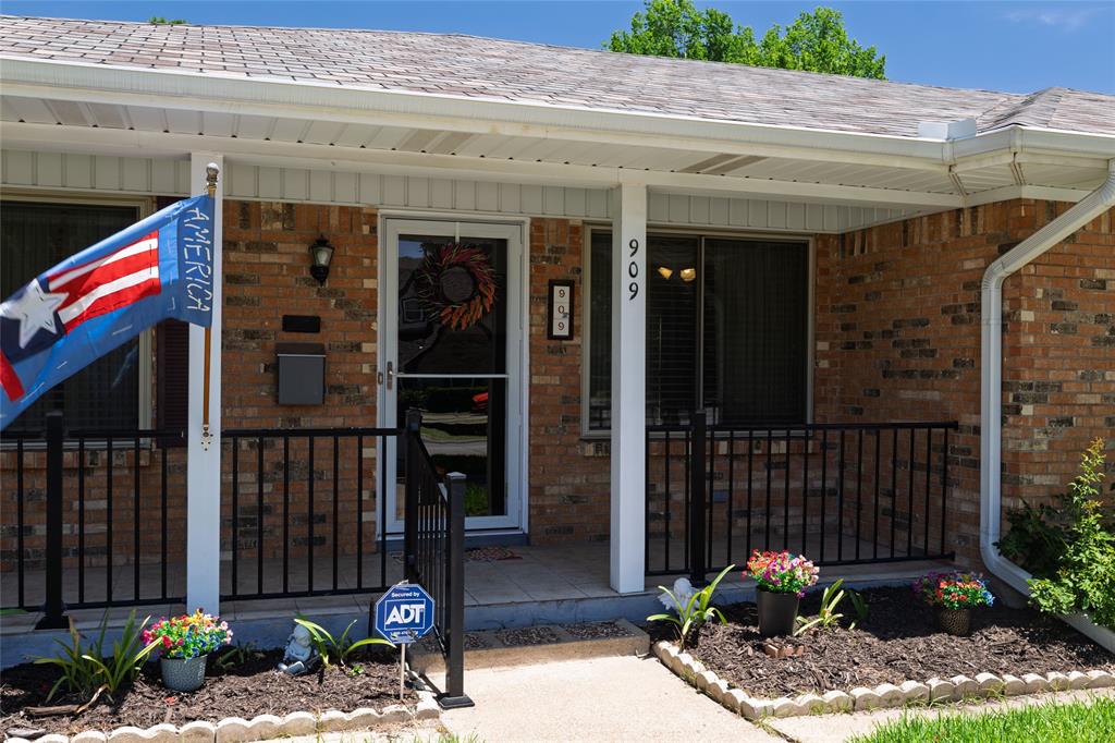 909 W Grauwyler Road