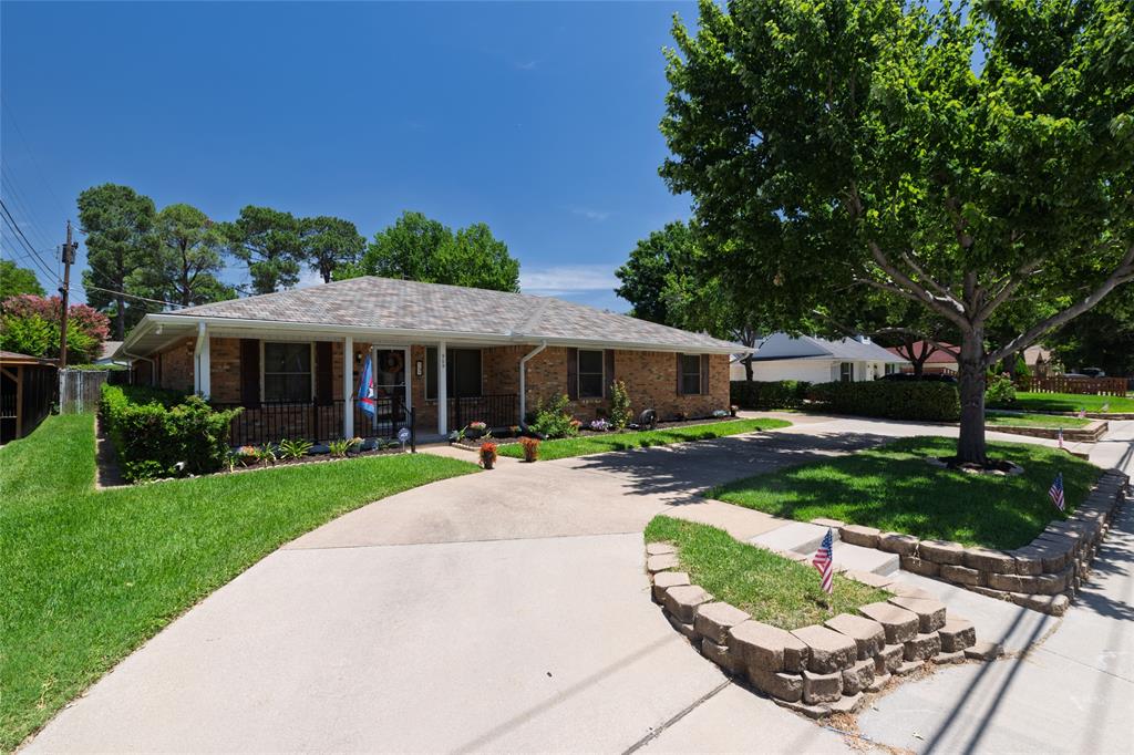 909 W Grauwyler Road