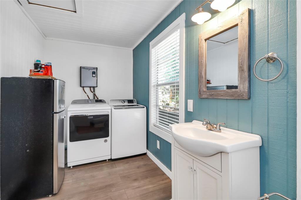 Oakwood Lake - Residential