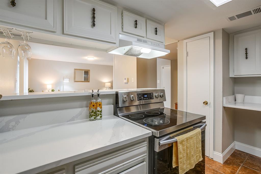 Gardenhomes Of Preston Place - Residential