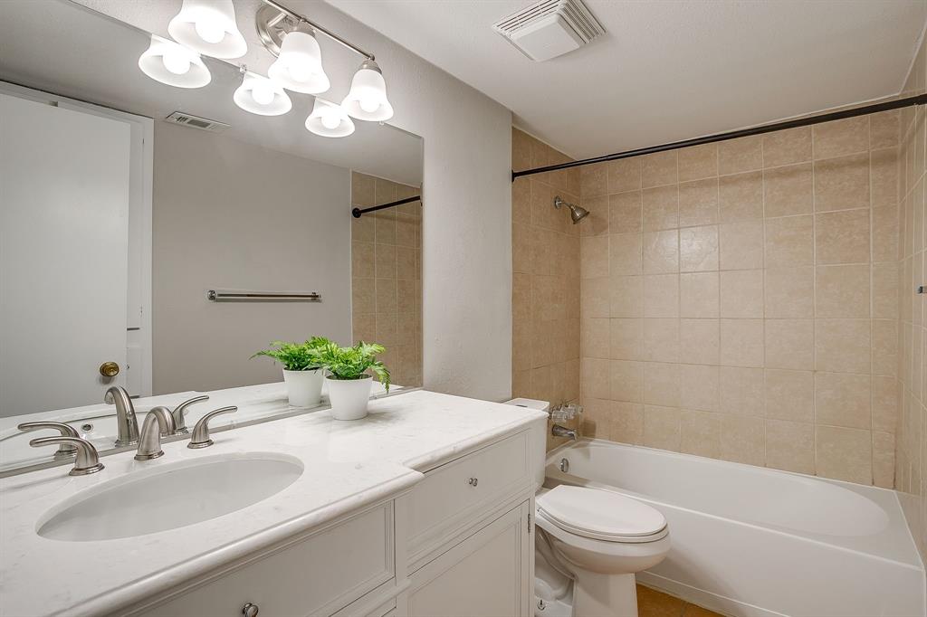 Gardenhomes Of Preston Place - Residential