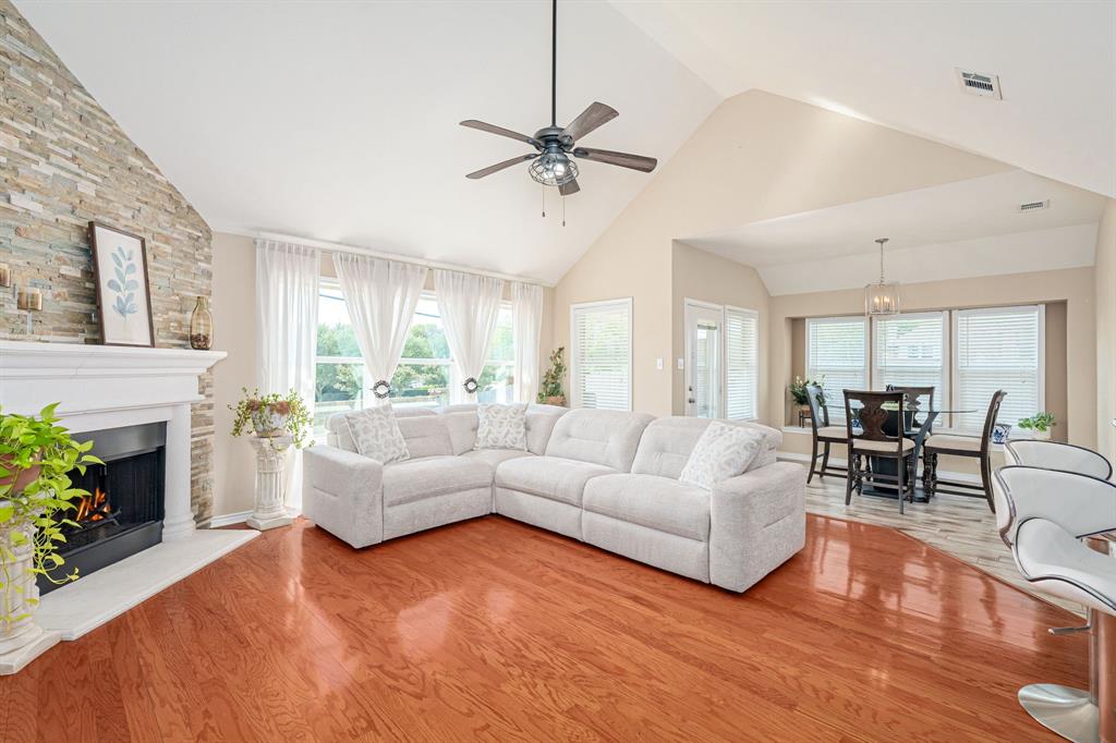 Villages Of Lake Forest - Residential