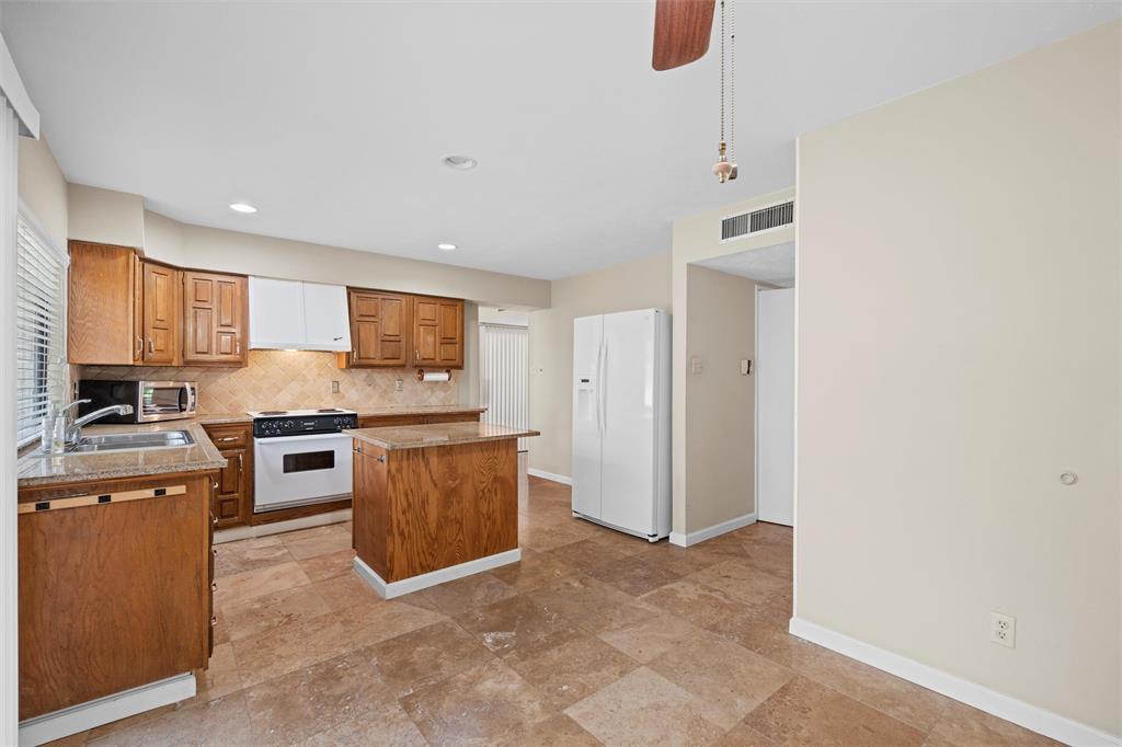 Woodlake 6 - Residential