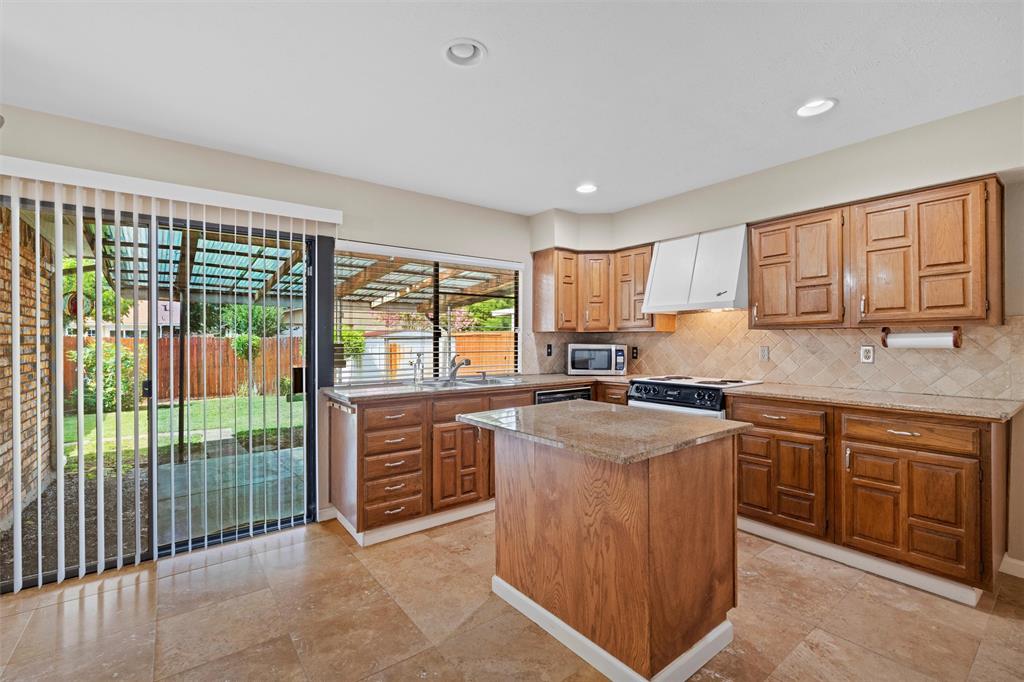 Woodlake 6 - Residential