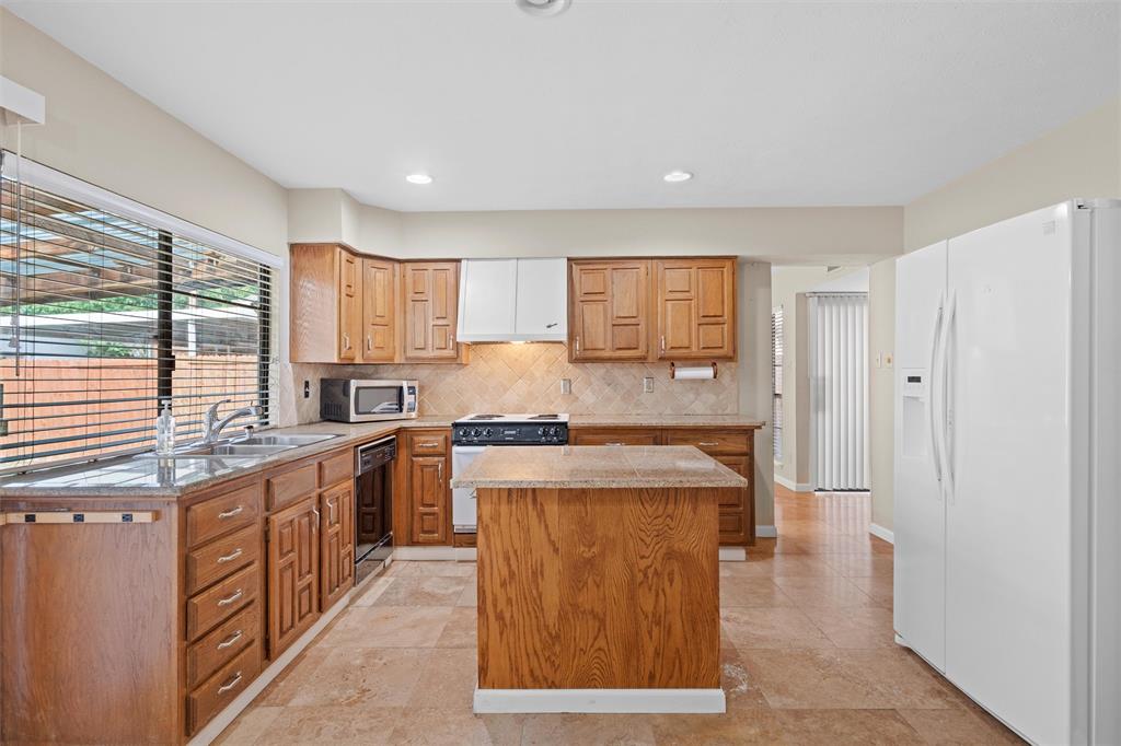 Woodlake 6 - Residential