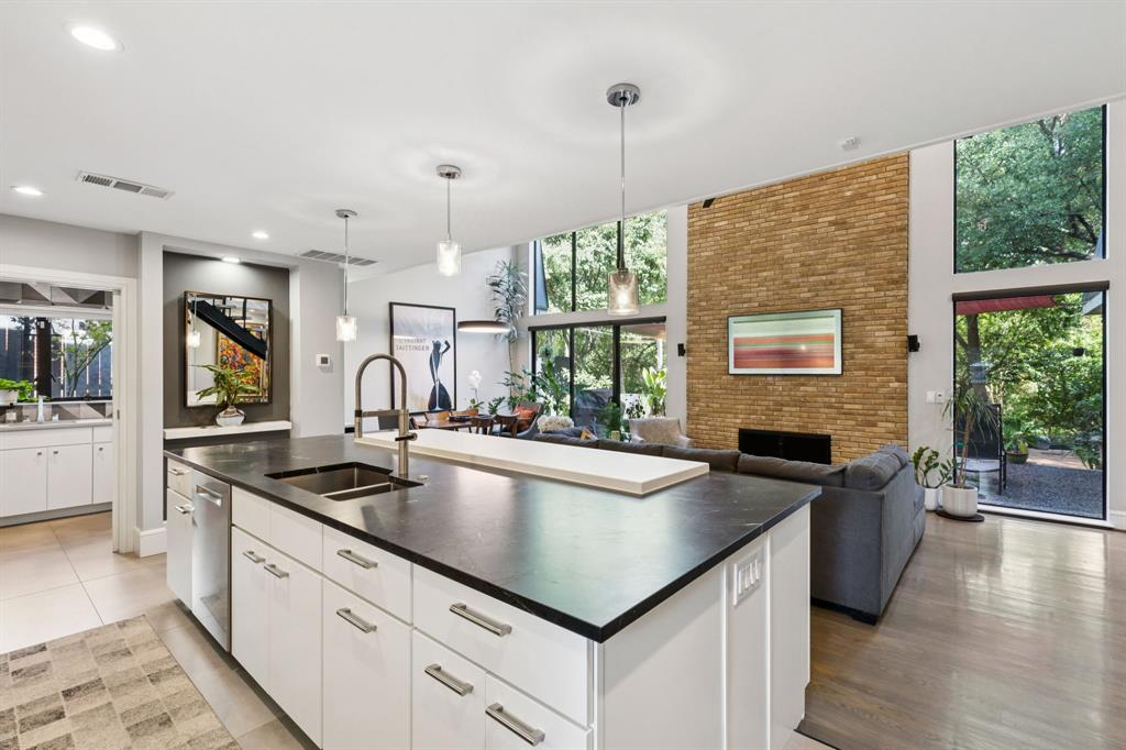 Oak Lawn Heights - Residential