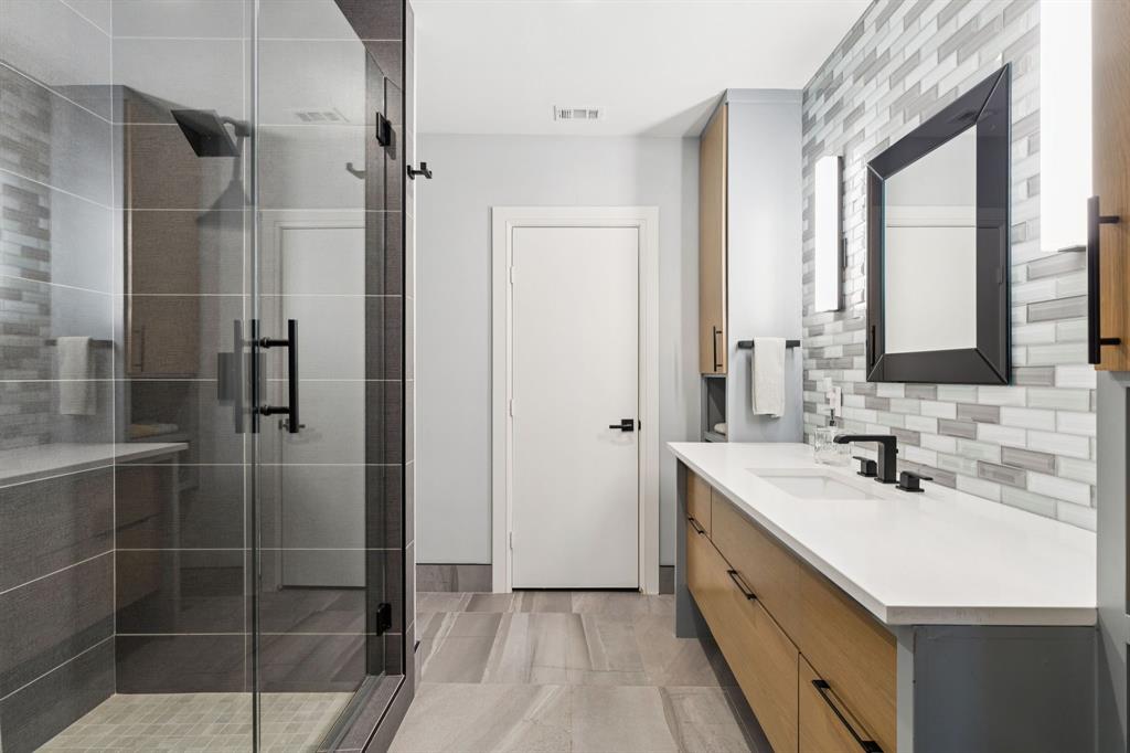 Oak Lawn Heights - Residential