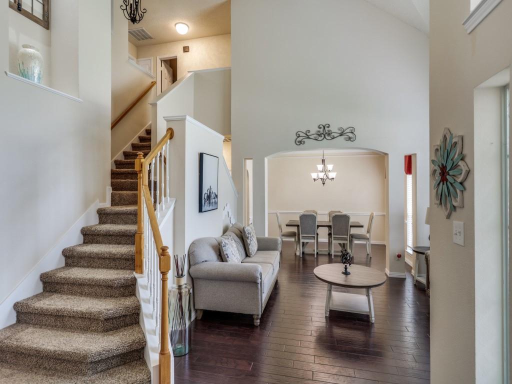 1206 Brook Drive