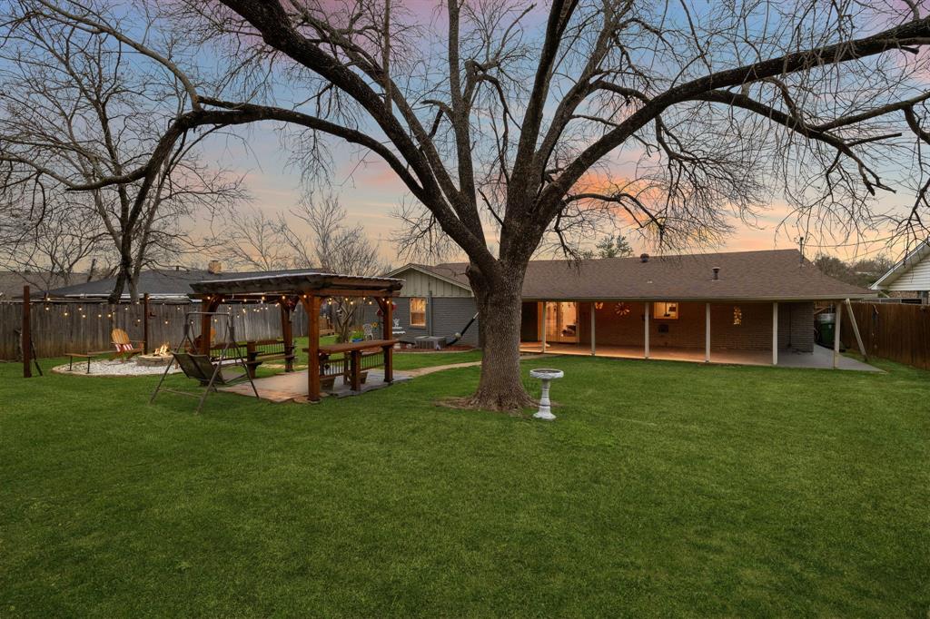 North Richland Hills, Texas 76117, United States, 3 Bedrooms Bedrooms, ,2 BathroomsBathrooms,Residential,Active,91490