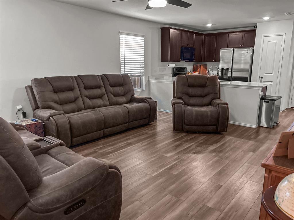 5228 Longshadow Drive