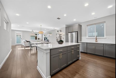 Tiny photo for 5333 Anita Street, Dallas, TX 75206 (MLS # 21085198)