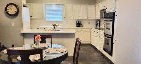 Tiny photo for 610 Hanover Lane, Irving, TX 75062 (MLS # 21099109)