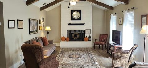 Tiny photo for 610 Hanover Lane, Irving, TX 75062 (MLS # 21099109)