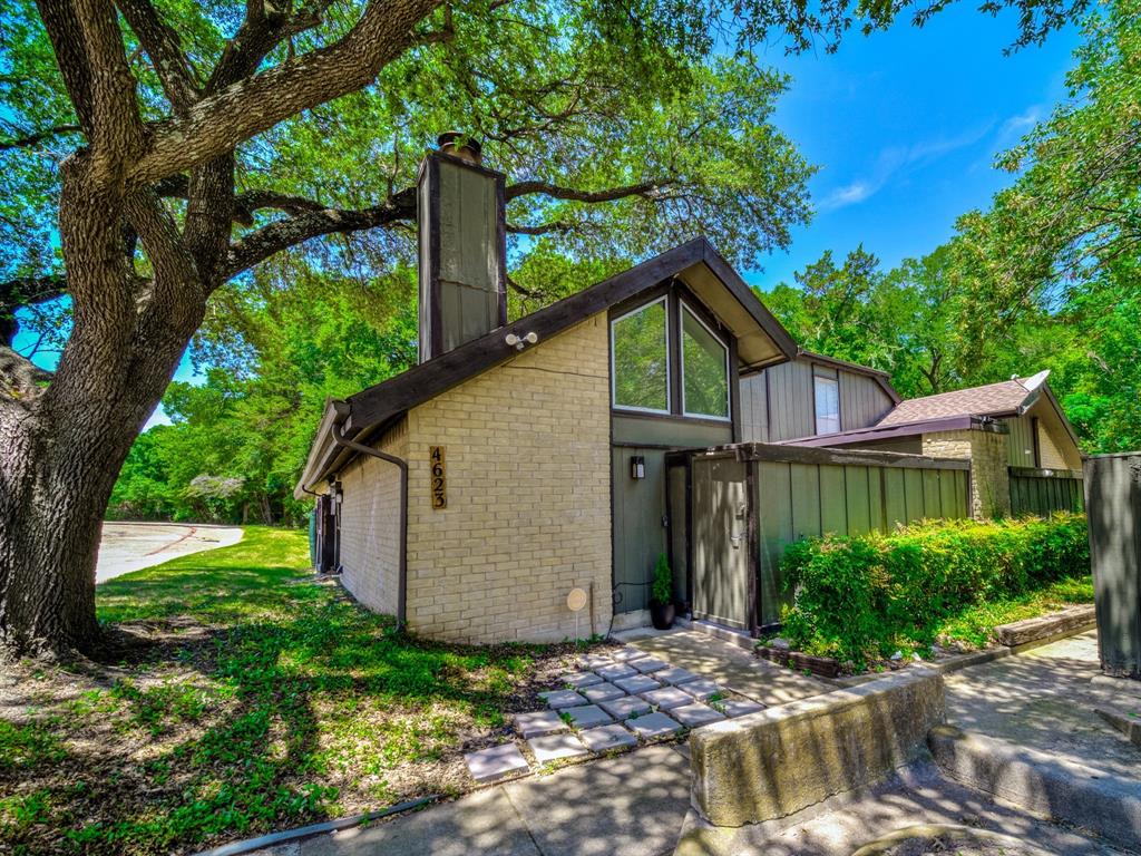 Country Creek Condos - Residential