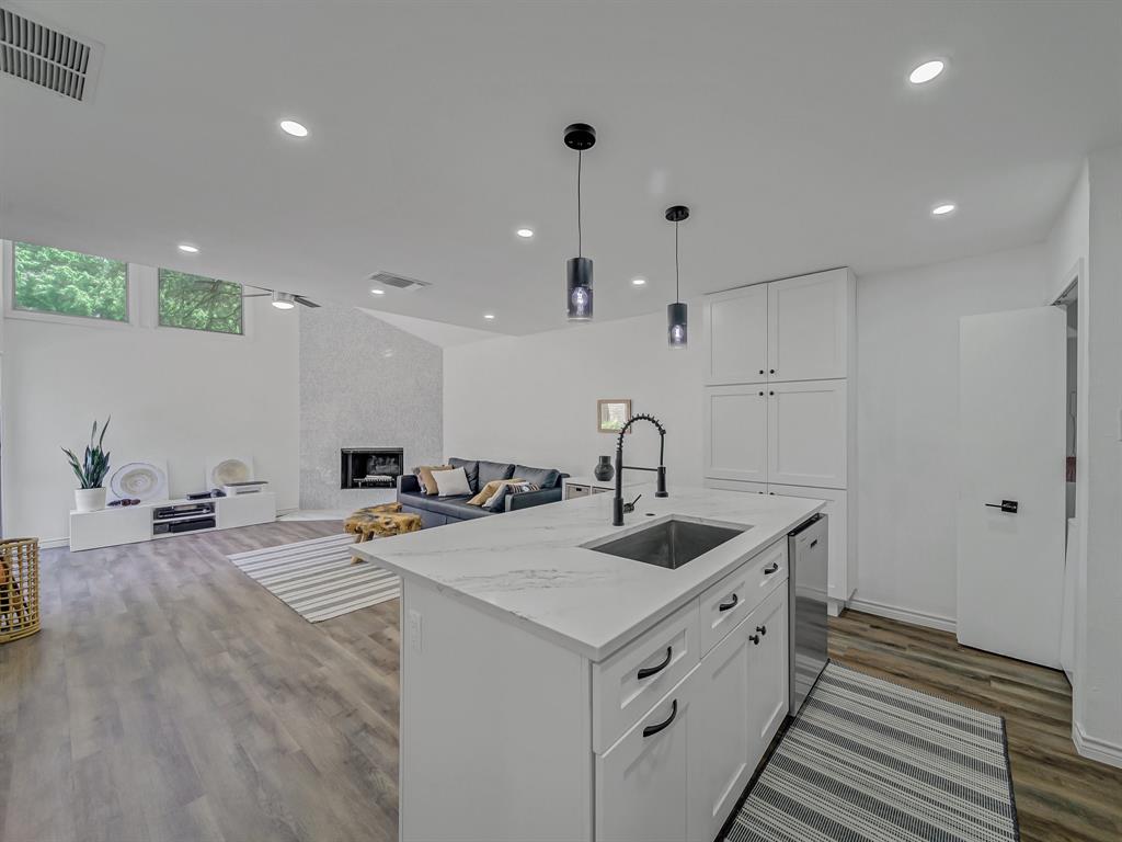 4623 Country Creek Drive 1046