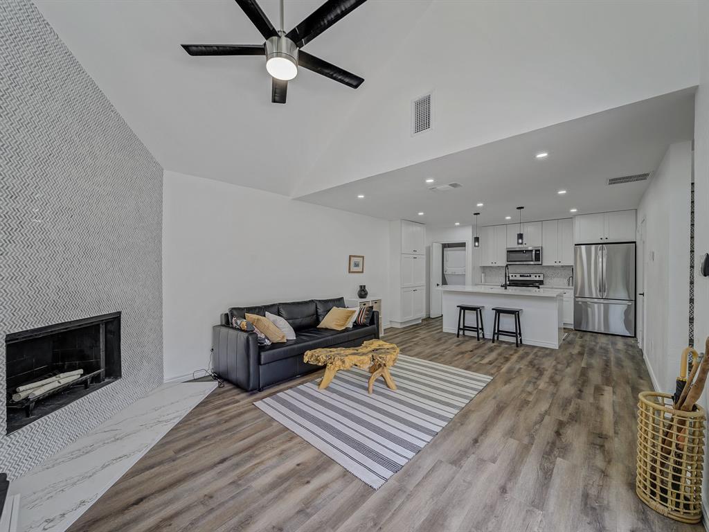 4623 Country Creek Drive 1046