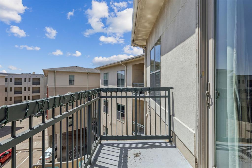 Mercer Square Condo - Residential