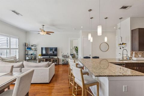 2950 Mckinney Avenue 424 Dallas TX 75204