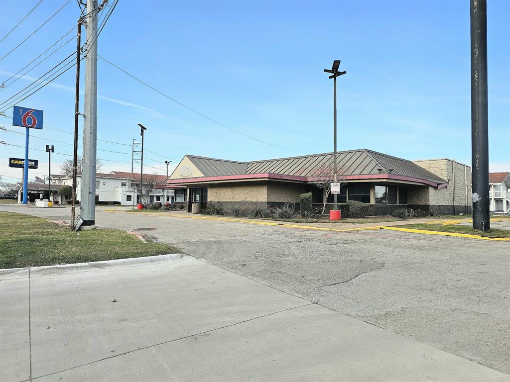 12733 Lyndon B Johnson Freeway