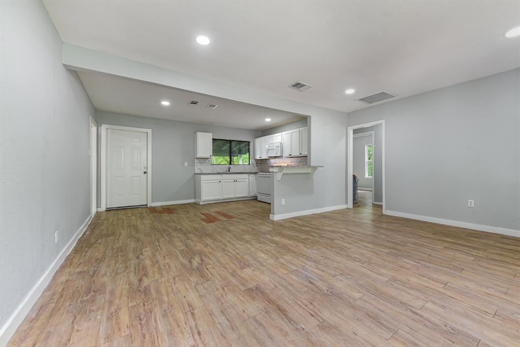 PLEASANT MOUND ESTATES - Residential Lease