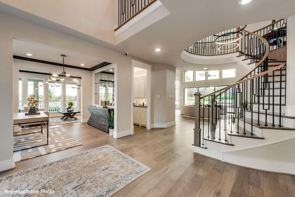 2316 Favour Court
