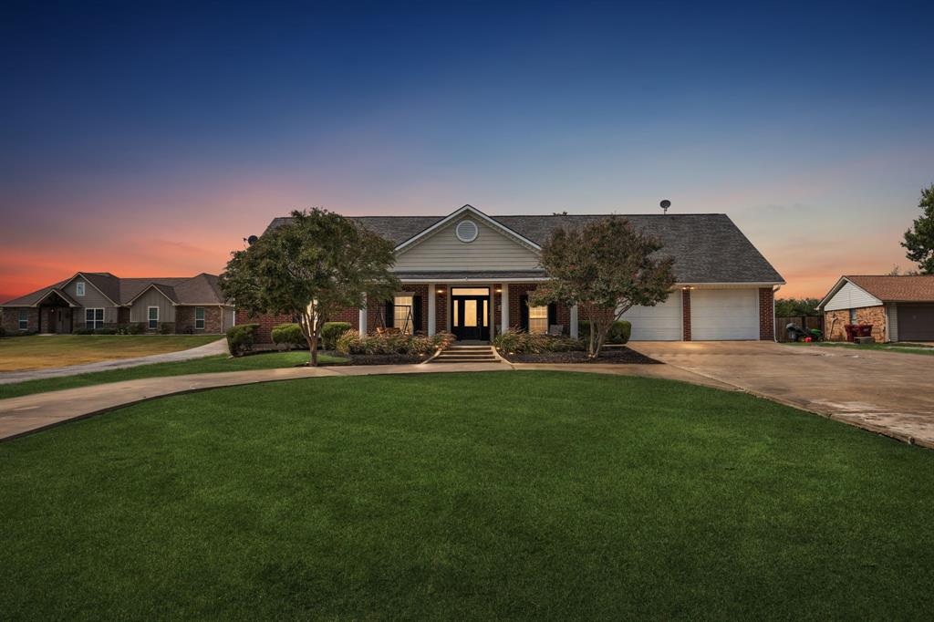 107 N Westlake Drive
